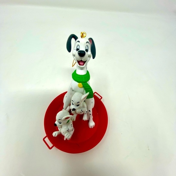 Disney 101 Dalmatians Christmas Ornament - Picture 1 of 7